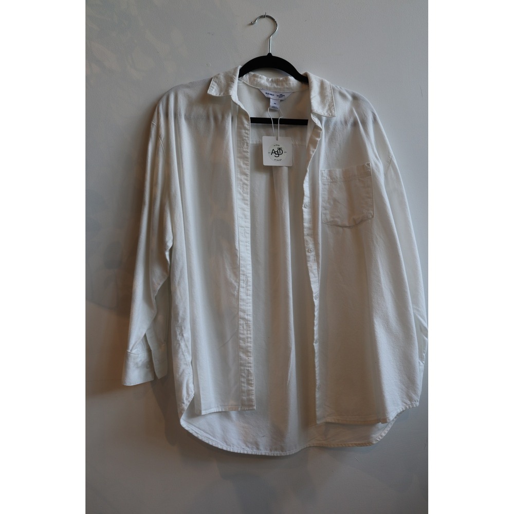 Old Navy The Boyfriend Shirt White Button Down Long Sleeve Pocket Top XS